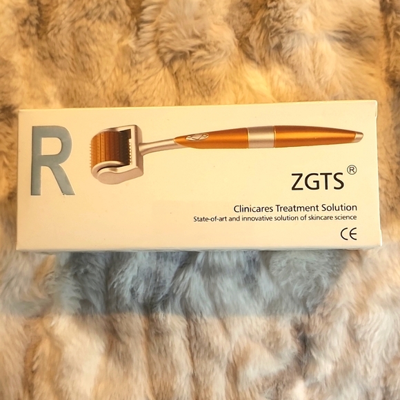 DermaSkin Beauty - 1.50mm roller * Vitamin C Serum * Antibacterial Cleanser - Picture 2 of 9